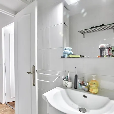 Cozy For 2 People - 12 Apartment *